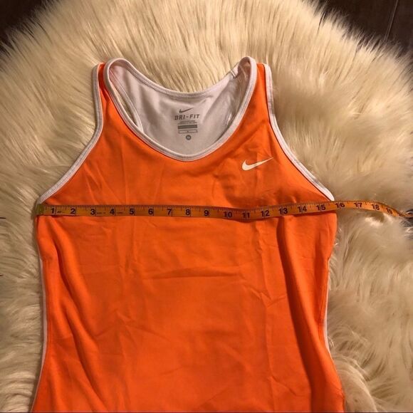 Nike dry fit racerback tank medium - Picture 4 of 5